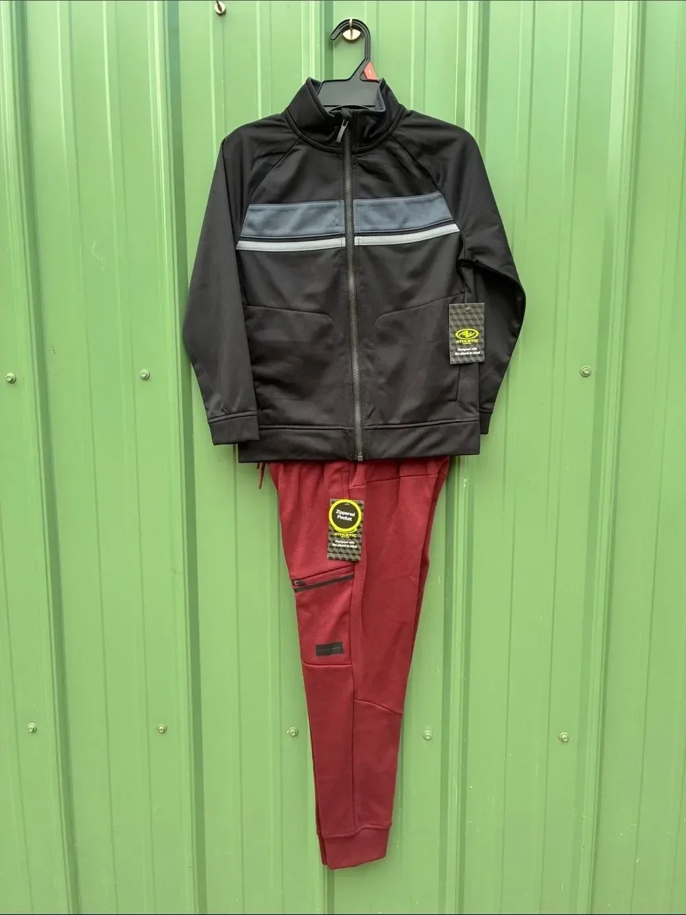 Boys Track Jacket & Jogger Pants 2- Piece Set Size 8